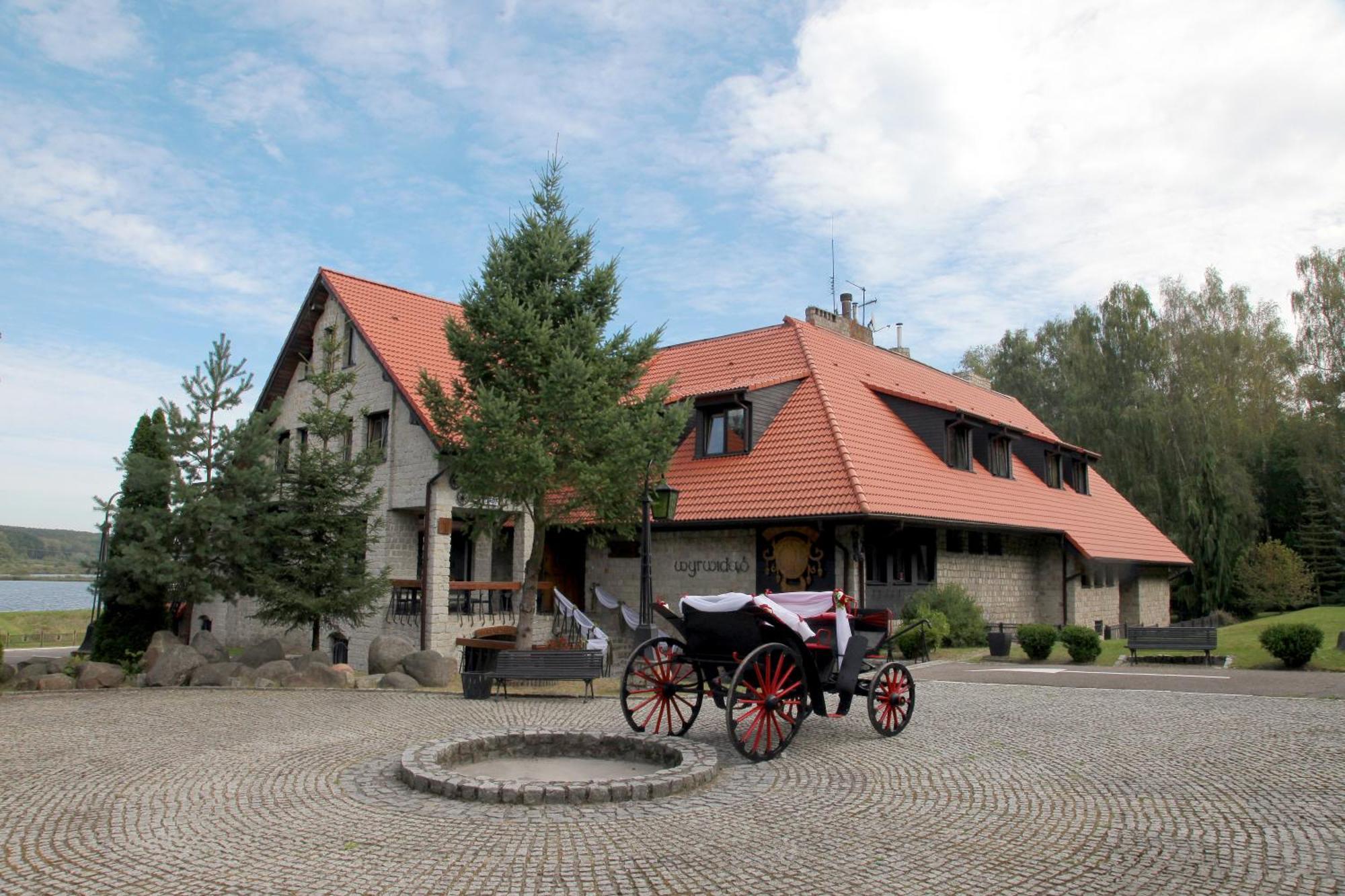 Hotel Wyrwidab Chodzież Zewnętrze zdjęcie