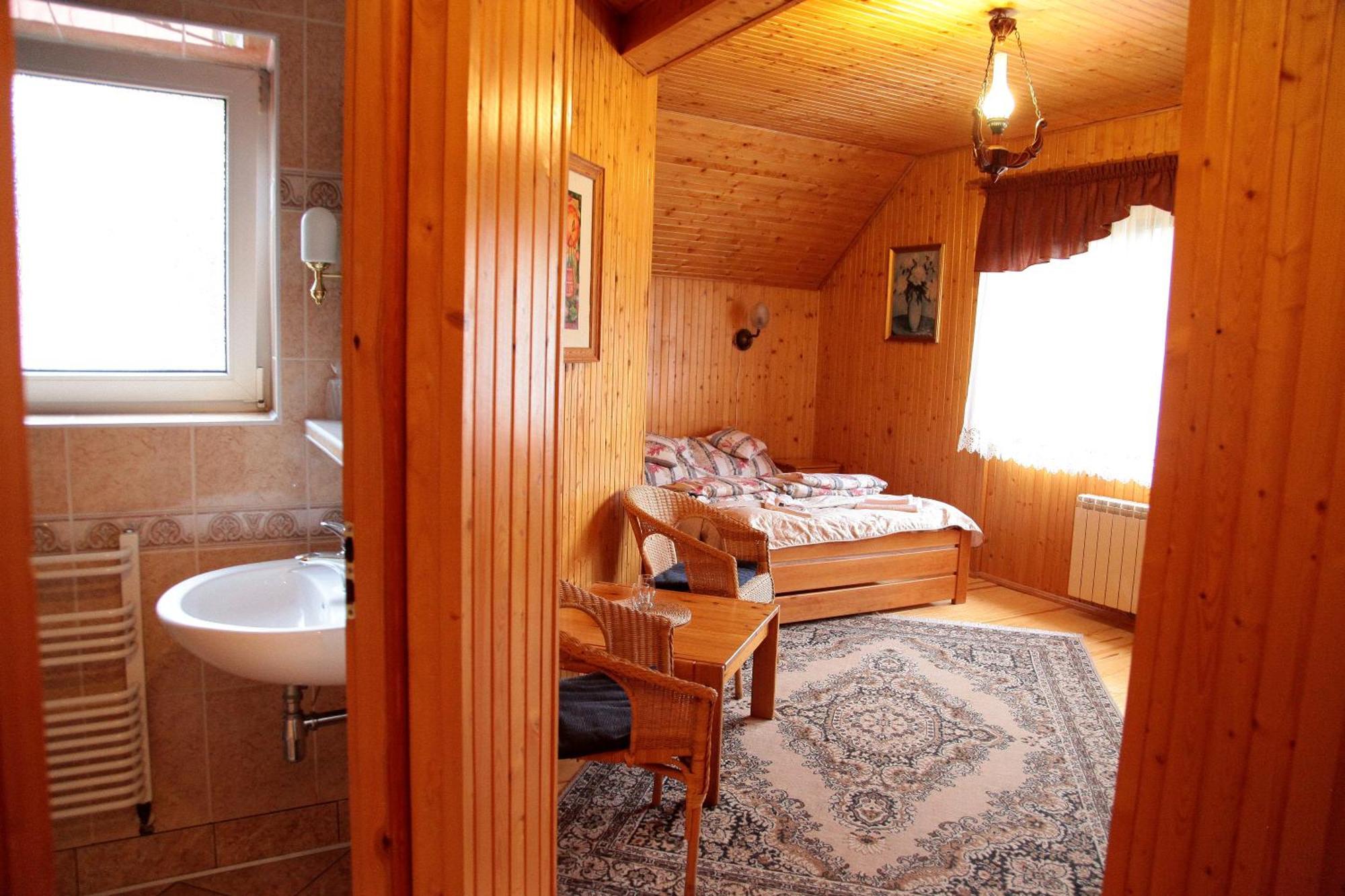 Hotel Wyrwidab Chodzież Zewnętrze zdjęcie